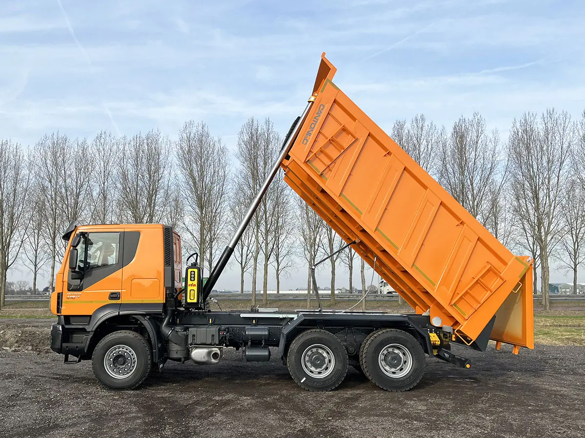 Iveco Trakker AT380T41H 6x4 Tipper Truck 13