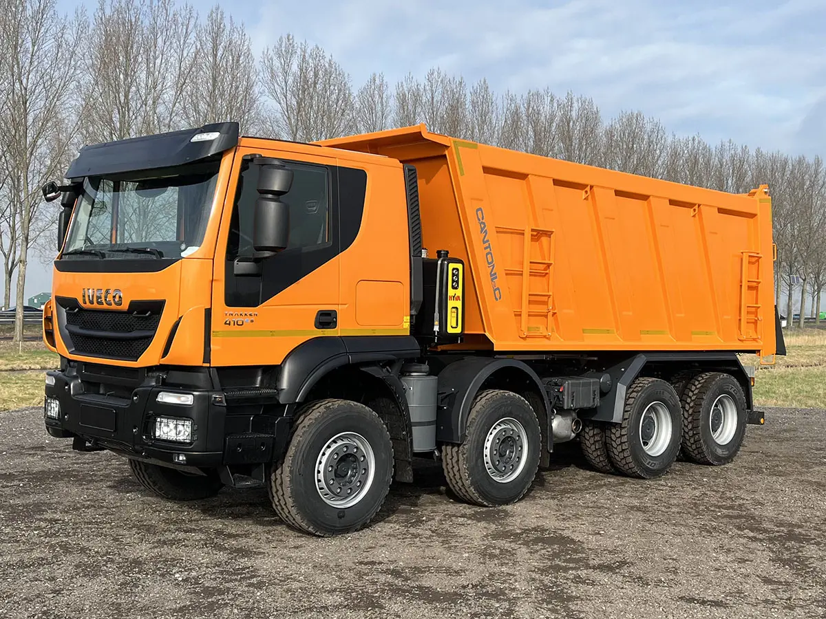 Iveco Trakker AT410T41H 8x4 Tipper Truck 1