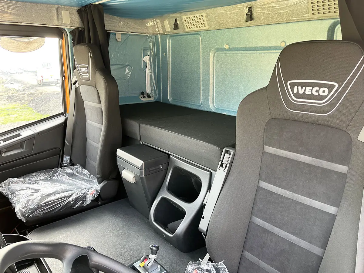Iveco Trakker AT410T41H Tipper Truck 8x4 10