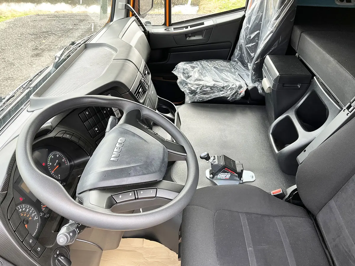 Iveco Trakker AT410T41H AT 8x4 Tipper Truck 7