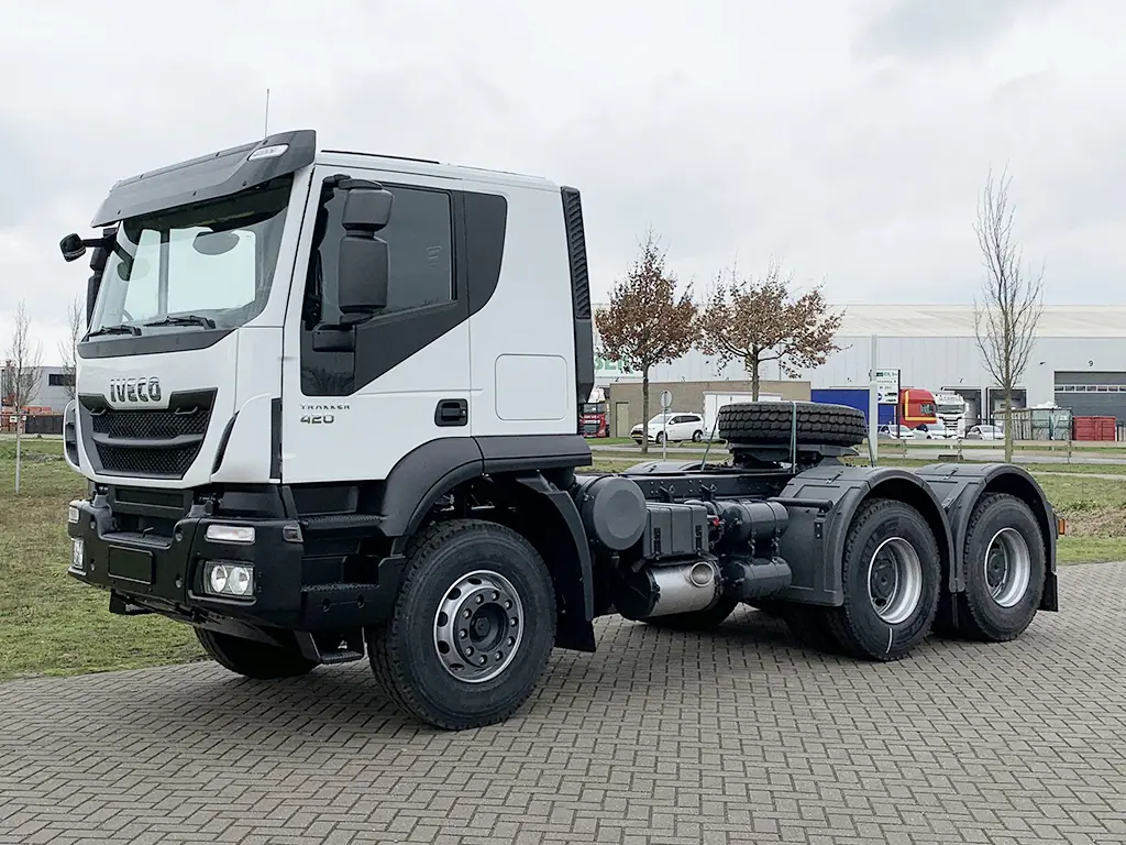 Iveco Trakker AT720T42TH Tractor Head 6x4