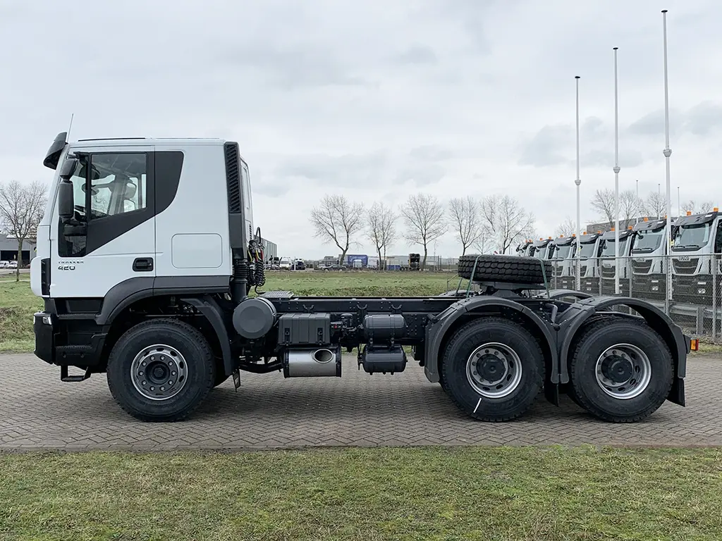 Iveco Trakker AT720T42TH Tractor Head 6x4 2
