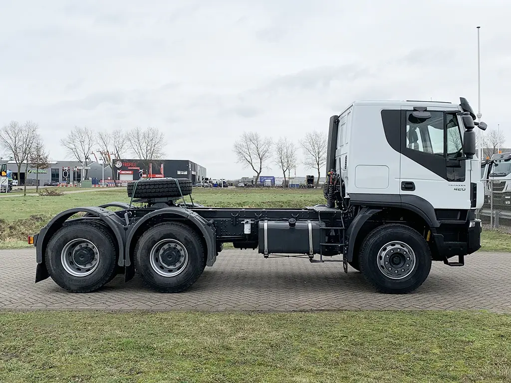 Iveco Trakker AT720T42TH Tractor Head 6x4 5