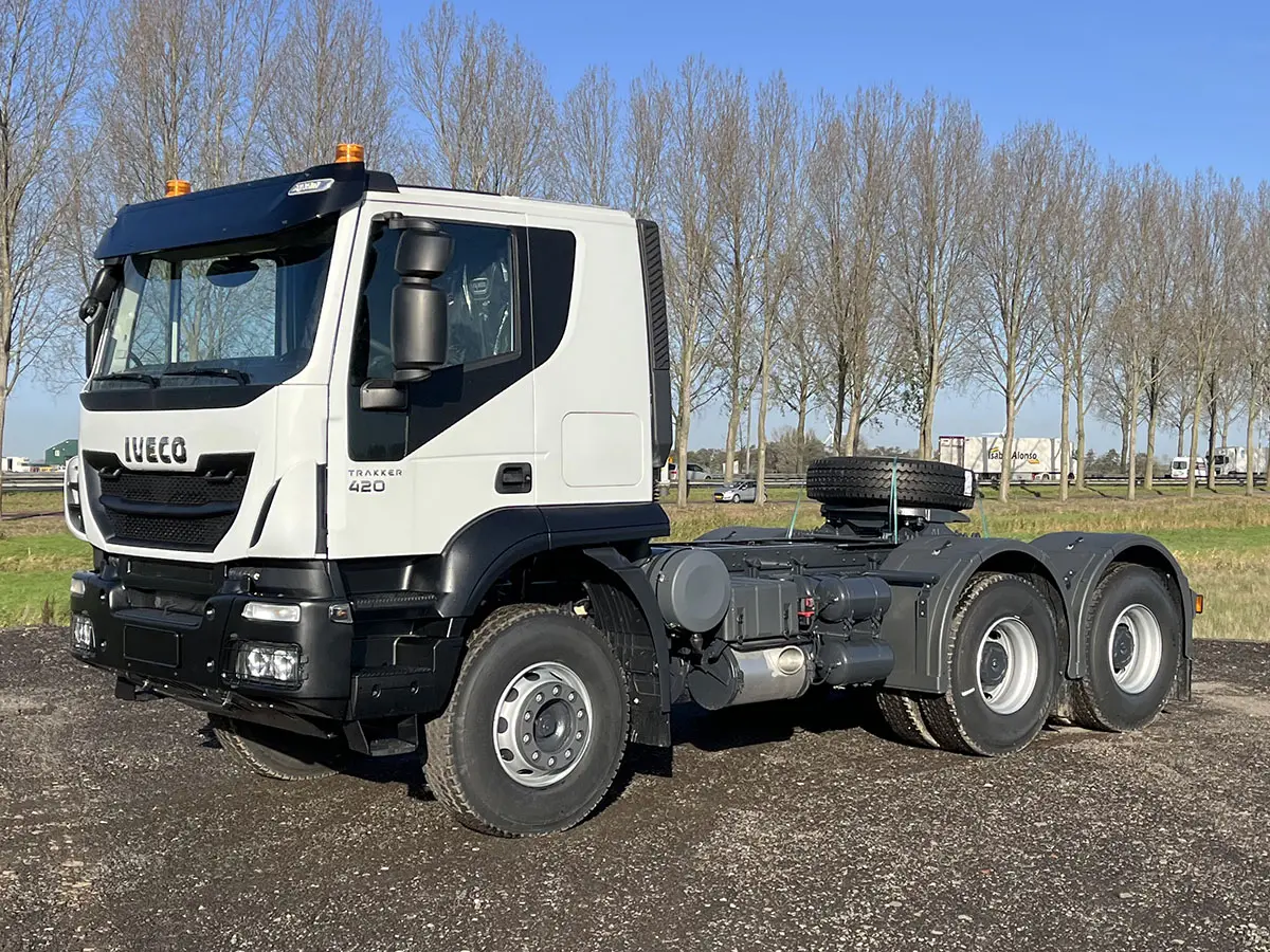 Iveco Trakker AT720T42TH ADR Hydraulic Tractor Head 6x4 1