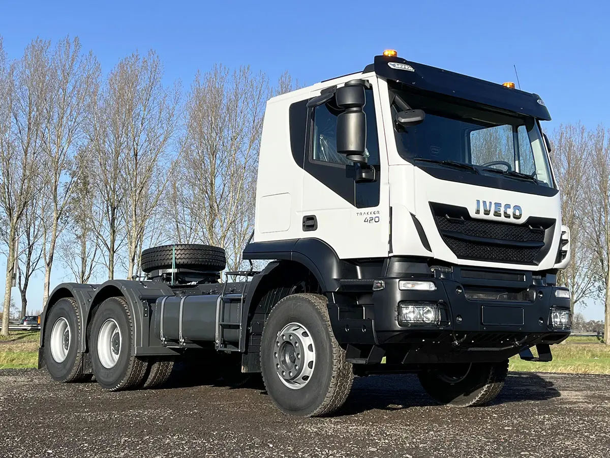 Iveco Trakker AT720T42TH ADR Hydraulic Tractor Head 6x4 4