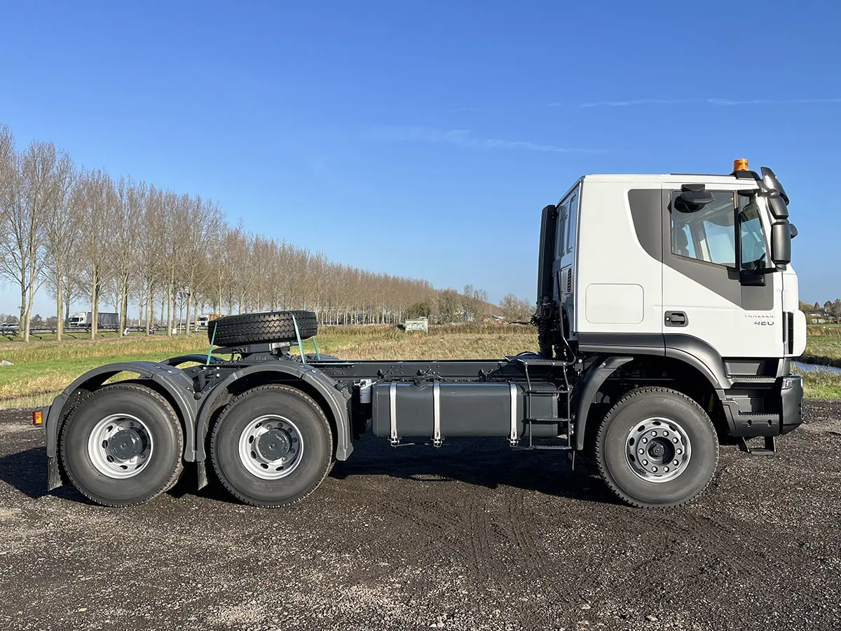 Iveco Trakker AT720T42TH ADR Hydraulic Tractor Head 6x4 5