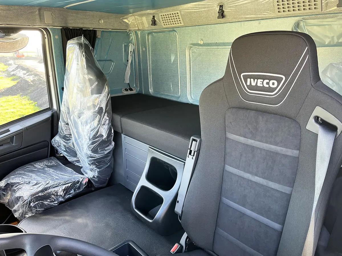 Iveco Trakker AT720T42TH ADR Hydraulic Tractor Head 6x4 10