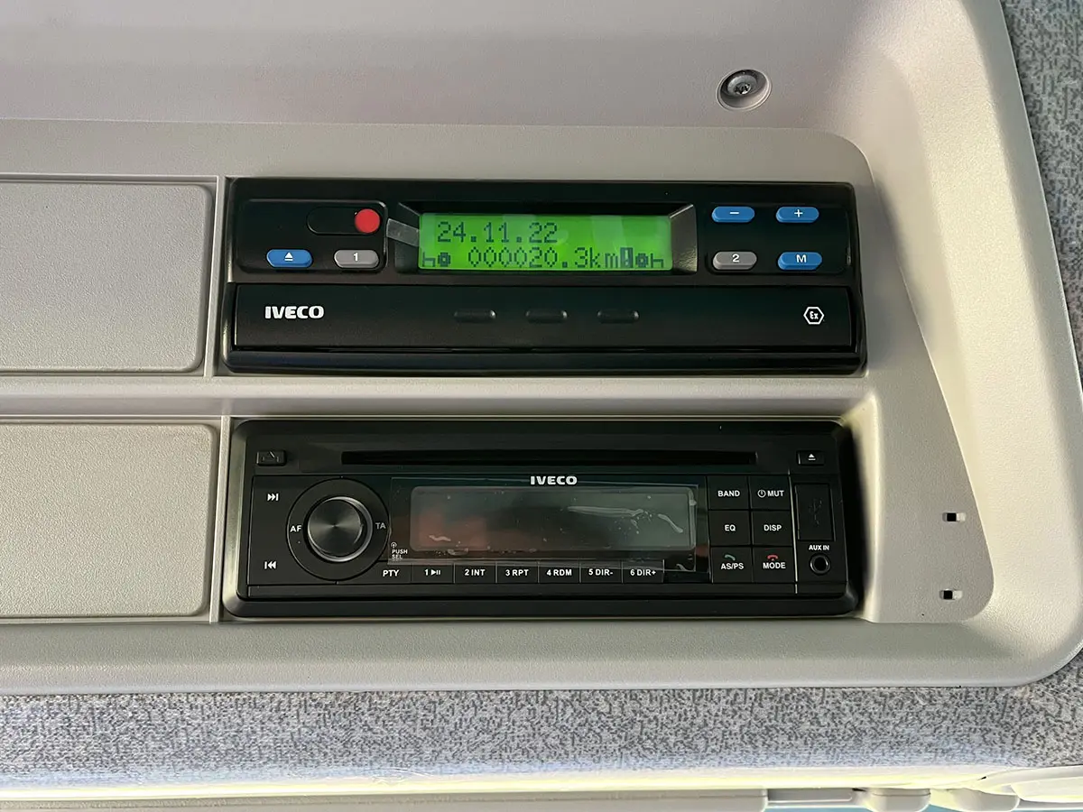 Iveco Trakker AT720T42TH ADR Hydraulic 6x4 Tractor Head 11