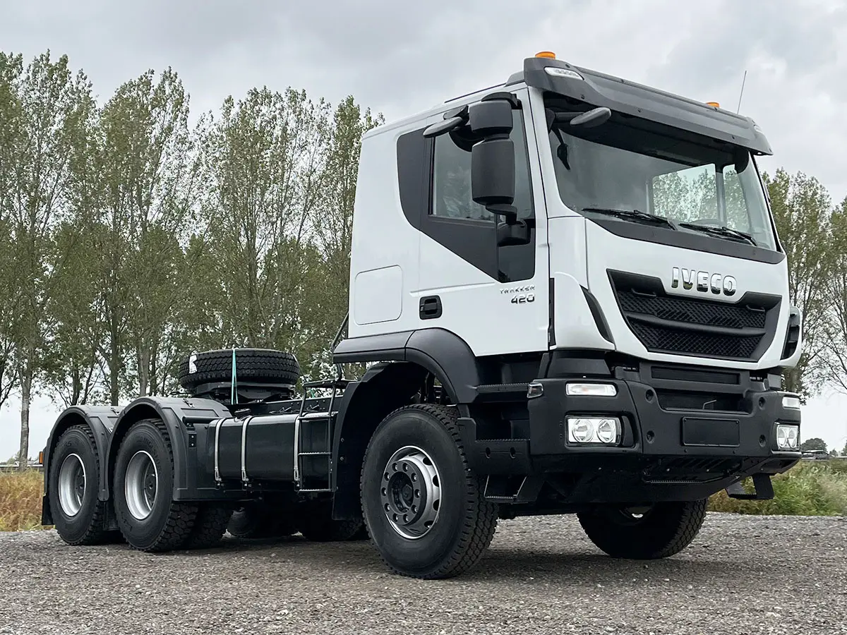 Iveco Trakker AT720T42TH AT ADR Tractor Head 6x4 4