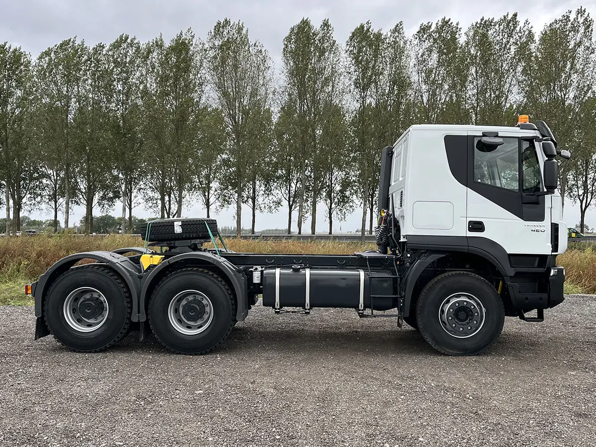 Iveco Trakker AT720T42TH AT ADR Tractor Head 6x4 5