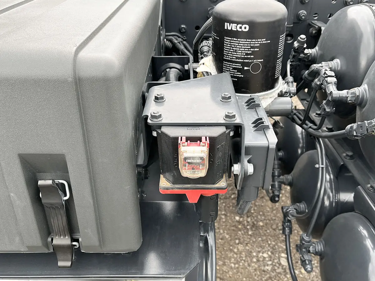 Iveco Trakker AT720T42TH AT ADR 6x4 Tractor Head 12