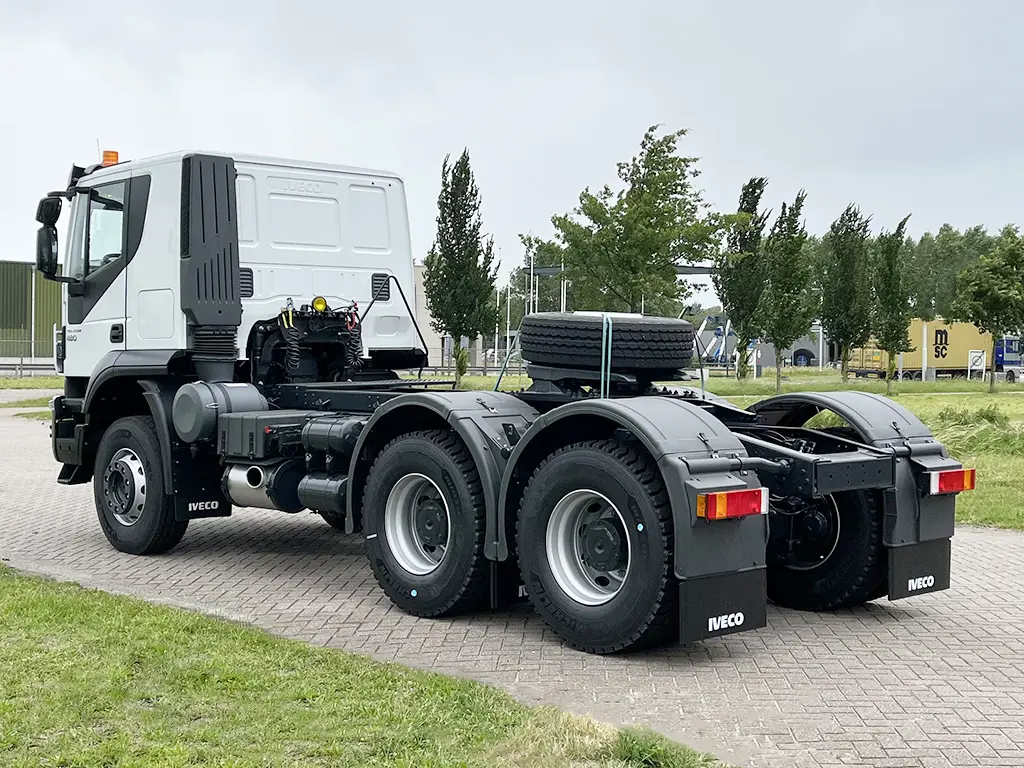 Iveco Trakker AT720T48TH Tractor Head 6x4 3