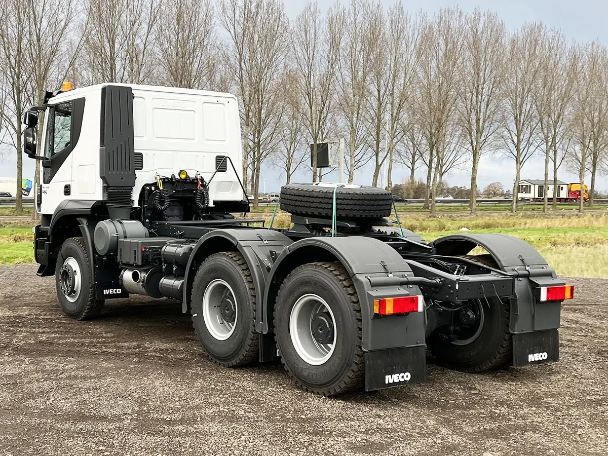 Iveco Trakker AT720T48TH Tractor Head 6x4 3