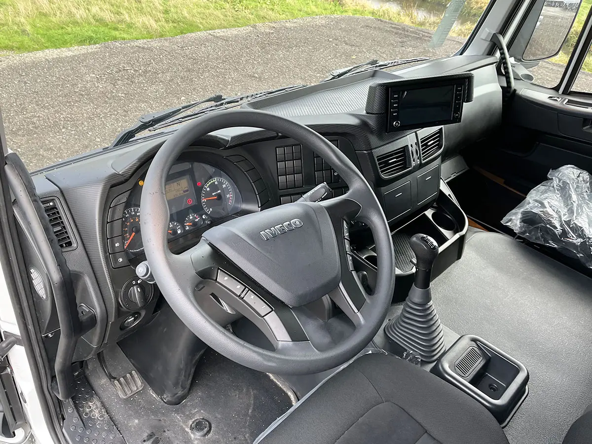 Iveco Trakker AT720T48TH Tractor Head 6x4 8
