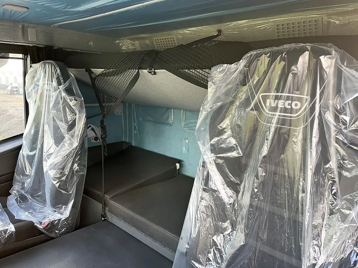 Iveco Trakker AT720T48TH 6x4 Tractor Head 10