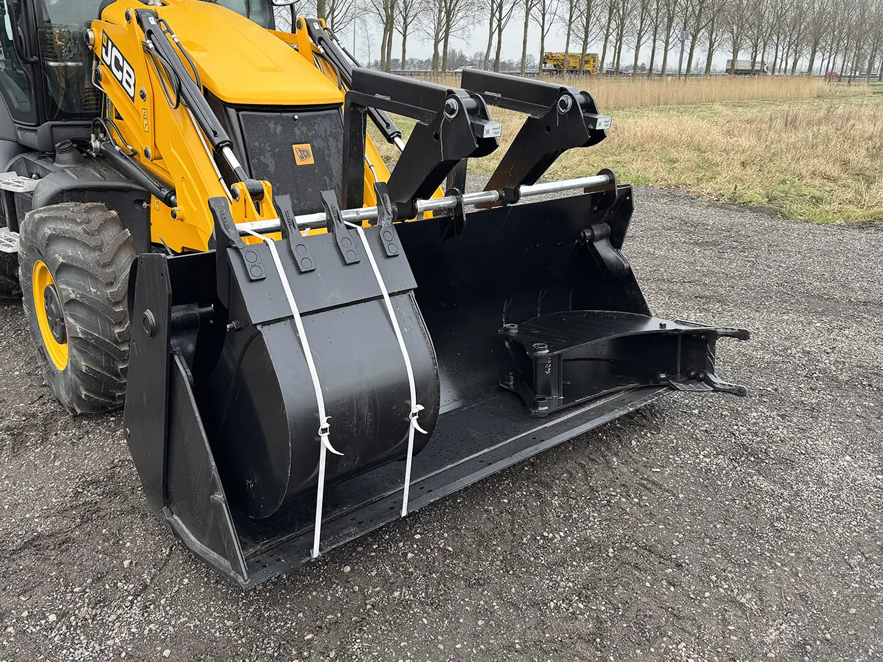 JCB 3CX Sitemaster Chargeuse pelleteuse 4x4 12