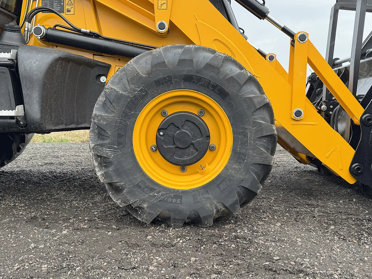 JCB 3CX Sitemaster Chargeuse pelleteuse 4x4 13