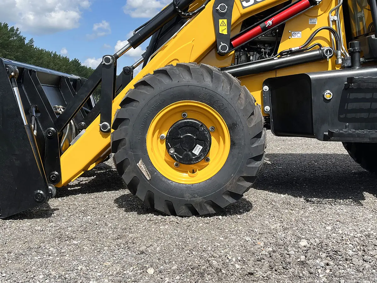 JCB 3DX Plus Backhoe Loader 4x4 15