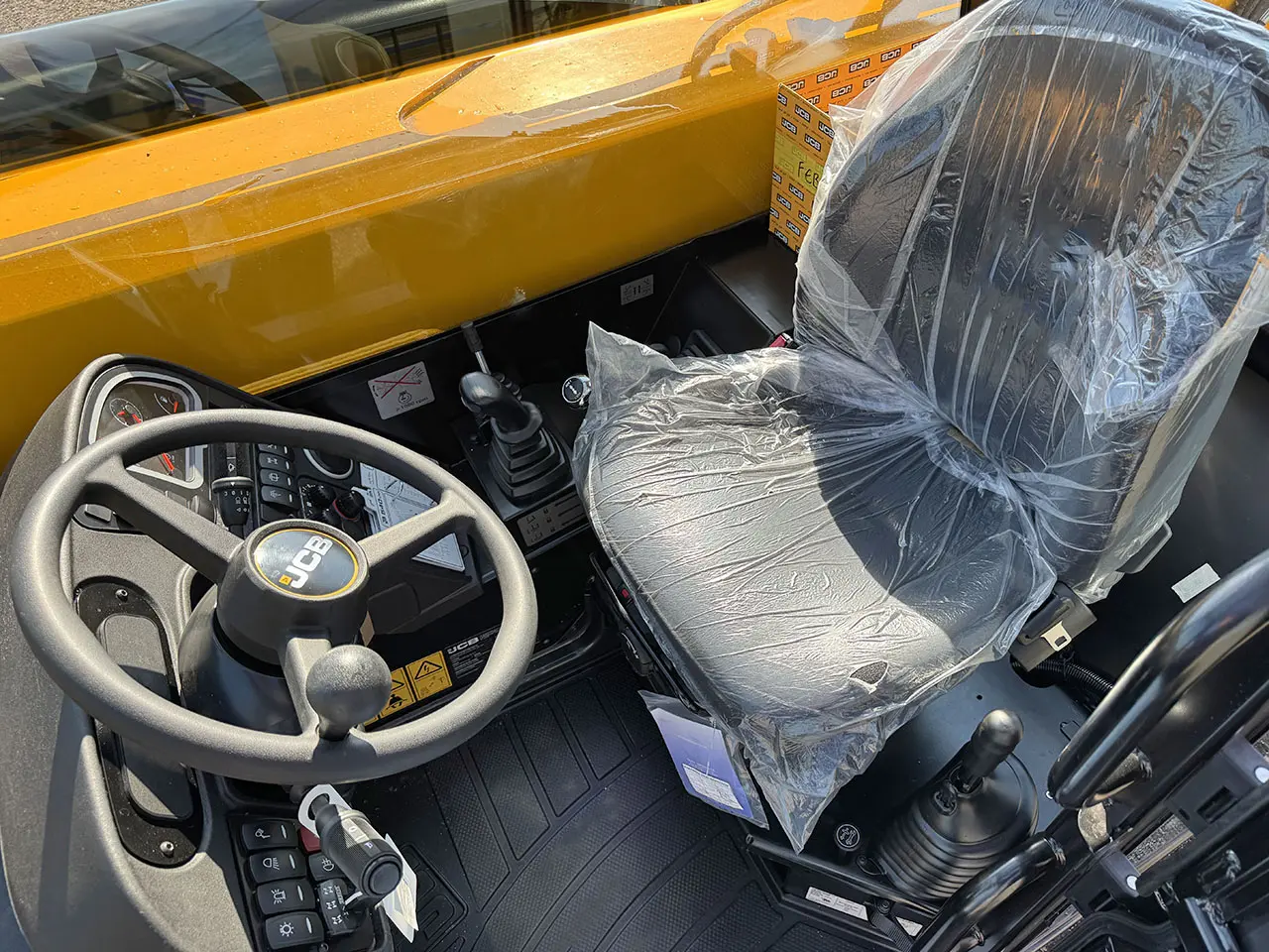 JCB 540 170 4x4 Telehandler 9