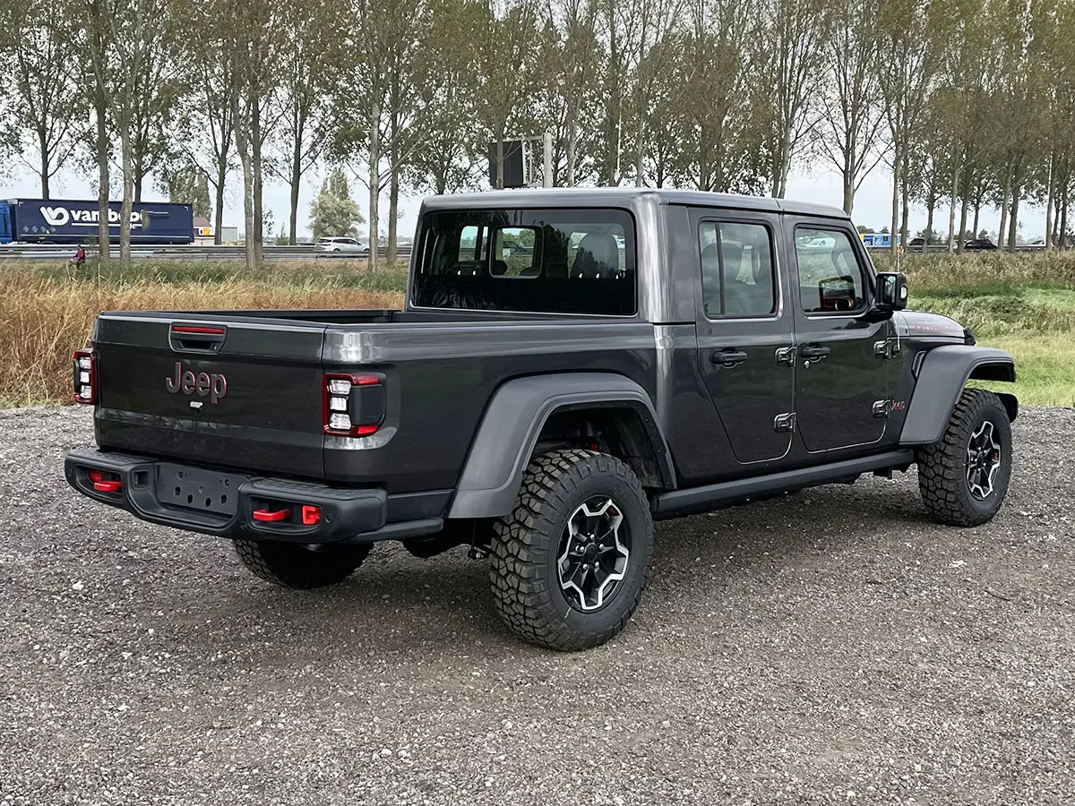 Jeep Gladiator Rubicon 4x4 Sports Utility Vehicle (SUV) 6