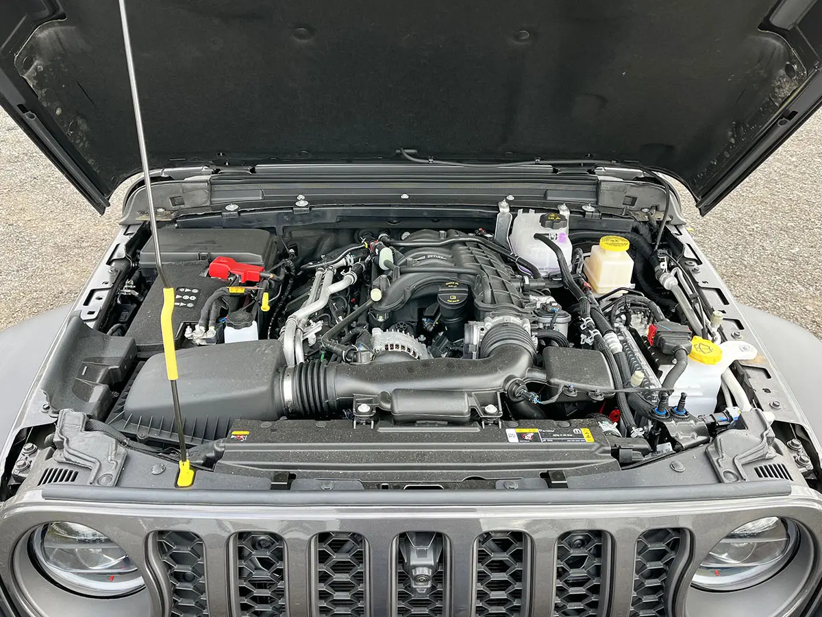 Jeep Gladiator Rubicon 4x4 Sports Utility Vehicle (SUV) 16