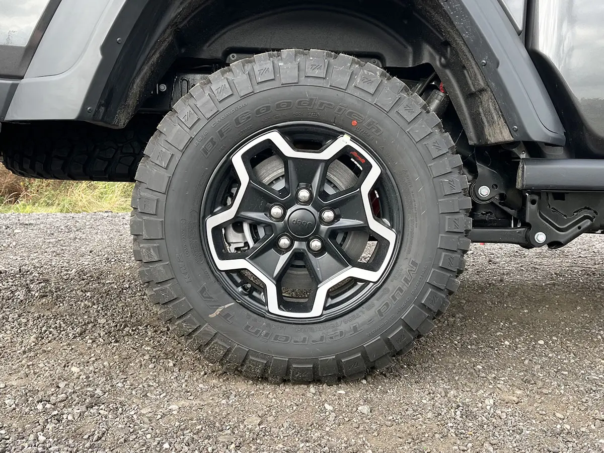 Jeep Gladiator Rubicon 4x4 Sports Utility Vehicle (SUV) 17