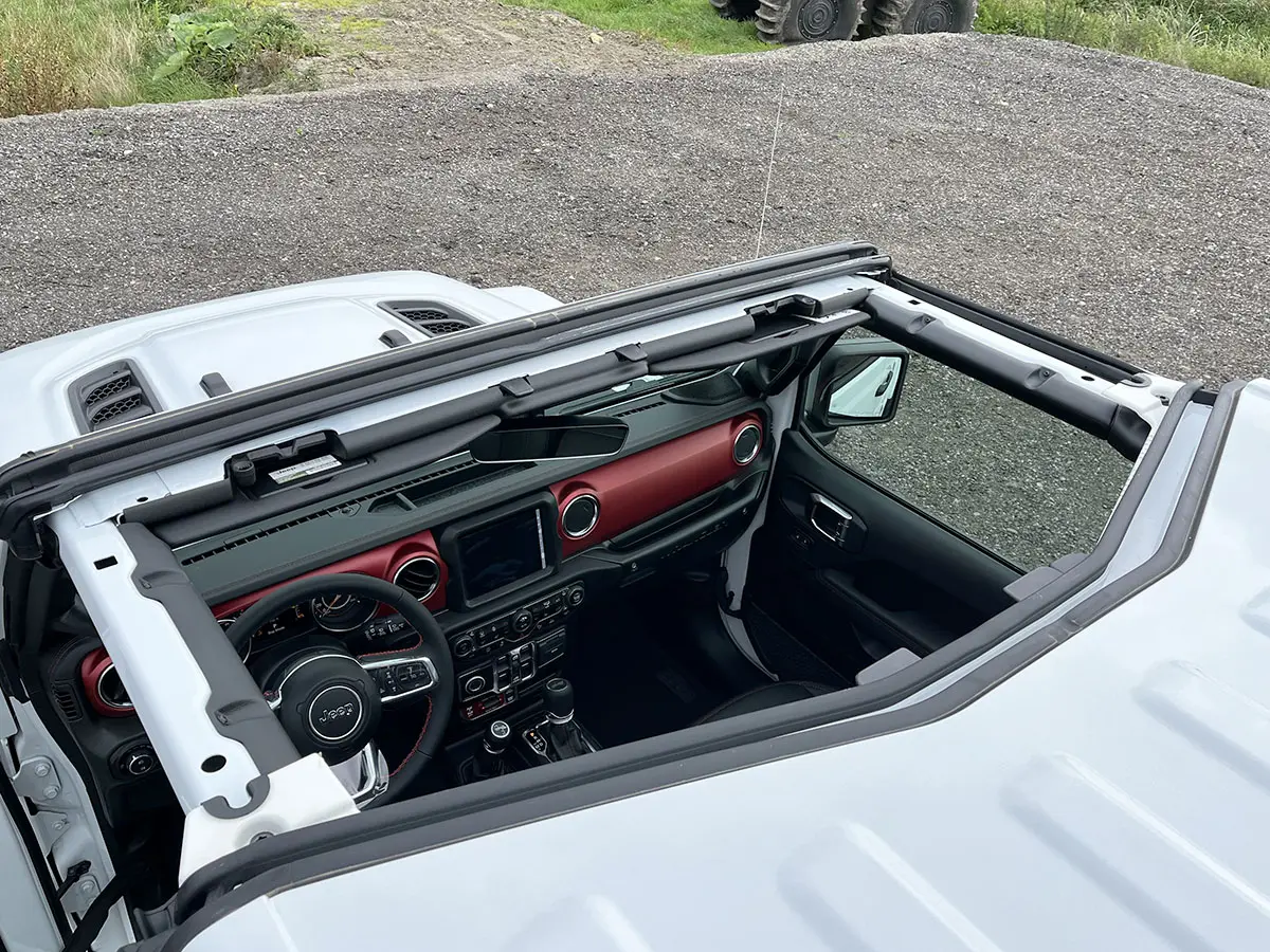 Jeep Wrangler Rubicon 4D SUV (Véhicule Utilitaire Sport) 4x4 15