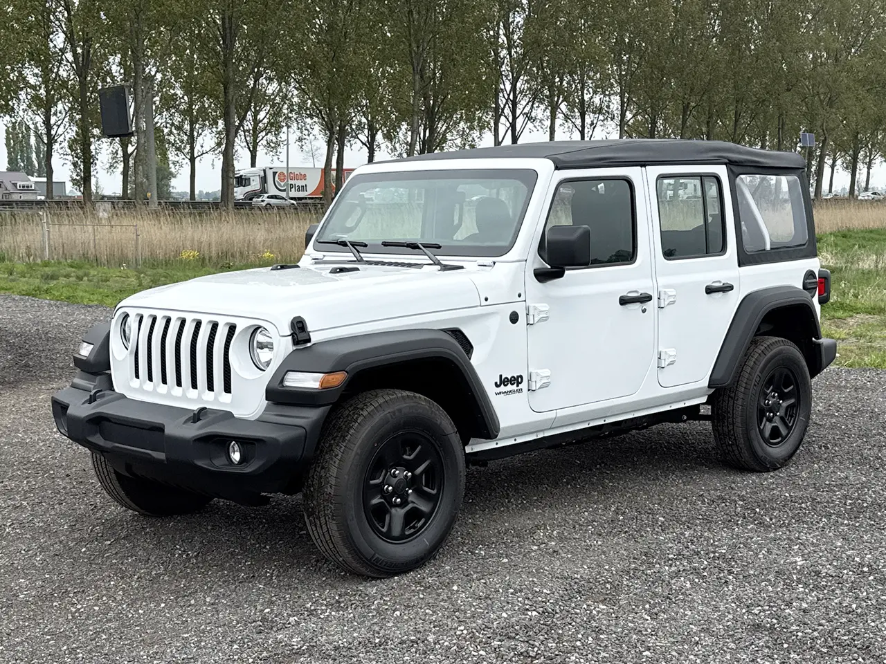 Jeep Wrangler Unlimited MPV (Véhicule Utilitaire Multi-usage) 4x4