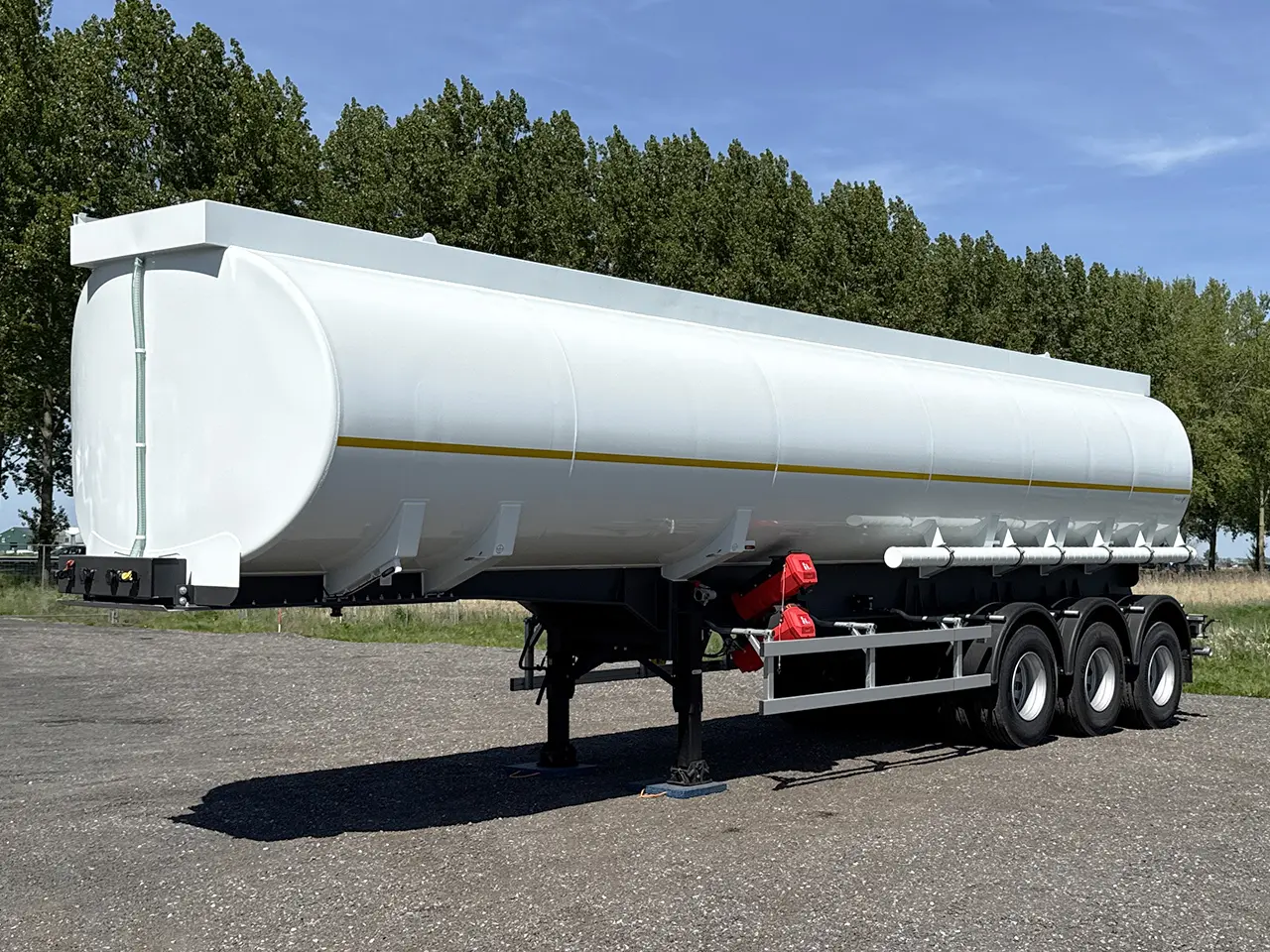 Lindner-Fischer TSA 40 SD Fuel Tank Trailer 3-Axle