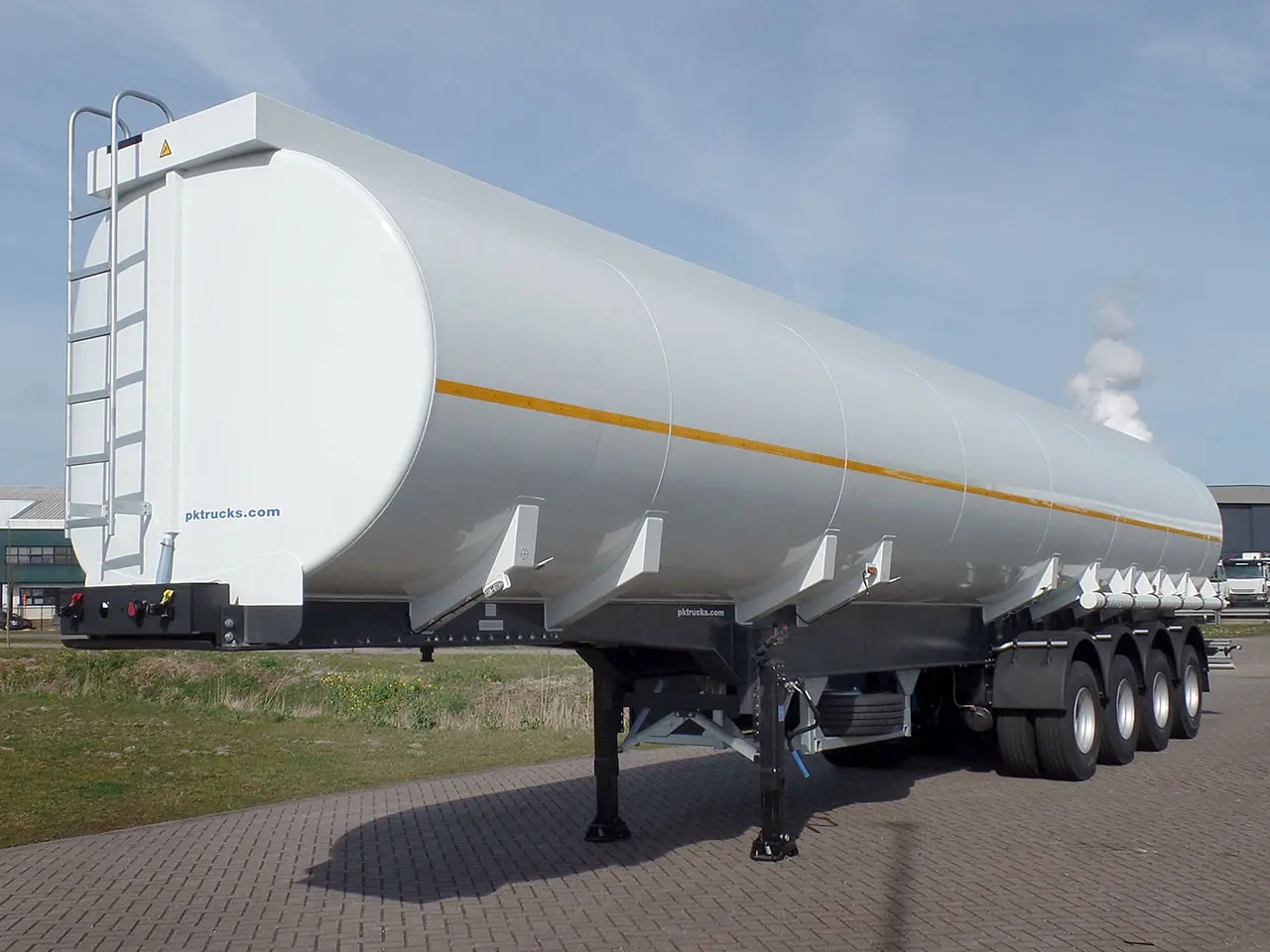 Lindner-Fischer TSA 60 SD Fuel Tank Trailer 4-Axle