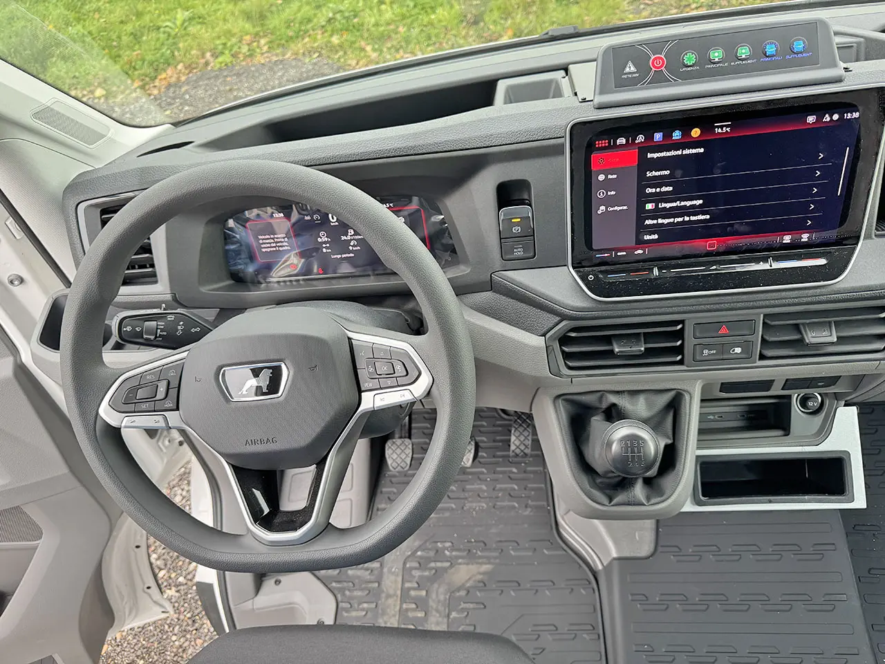 MAN TGE 3.180 QTX-M 4x2 Ambulance Van 10