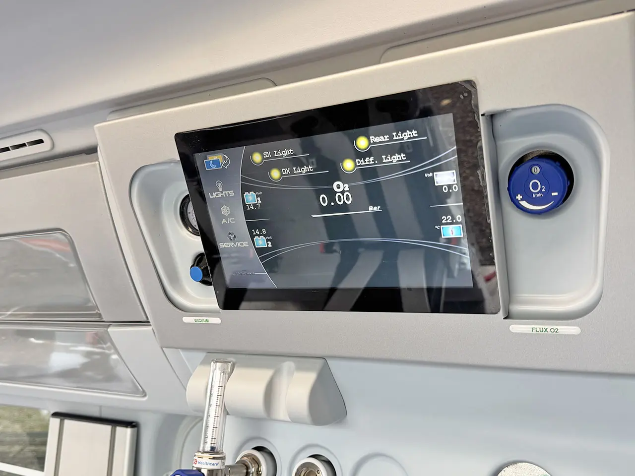 MAN TGE 3.180 QTX-M 4x2 Ambulance Van 22