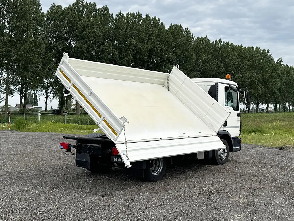 MAN TGL 8.160 BB Benne basculante 4x2 16