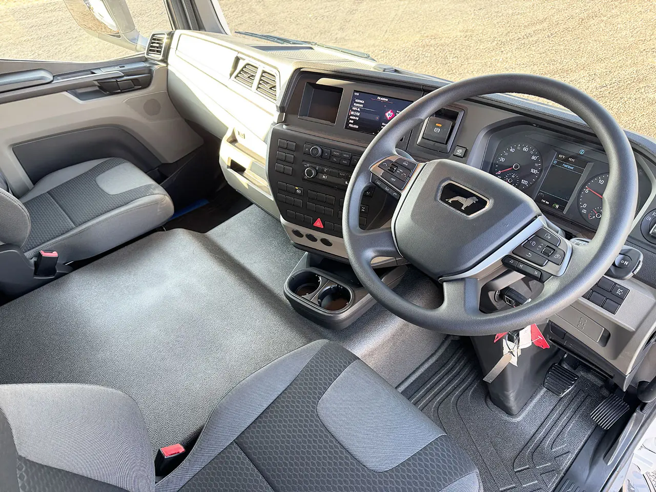 MAN TGM 18.250 BB CH 4x2 Chassis Cabin