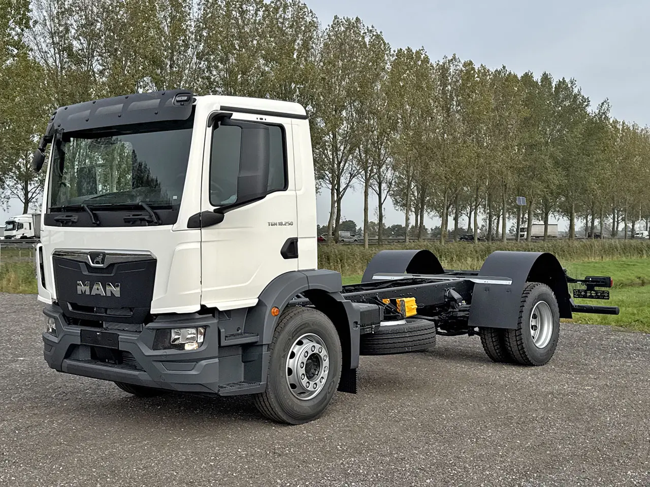 MAN TGM 18.250 BB CH Chassis Cabin 4x2