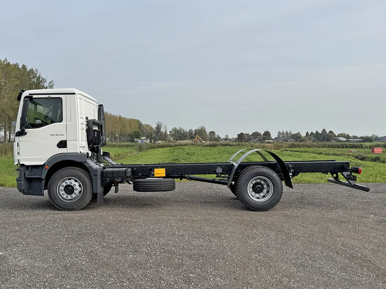MAN TGM 18.250 BB CH Chassis Cabin 4x2 7