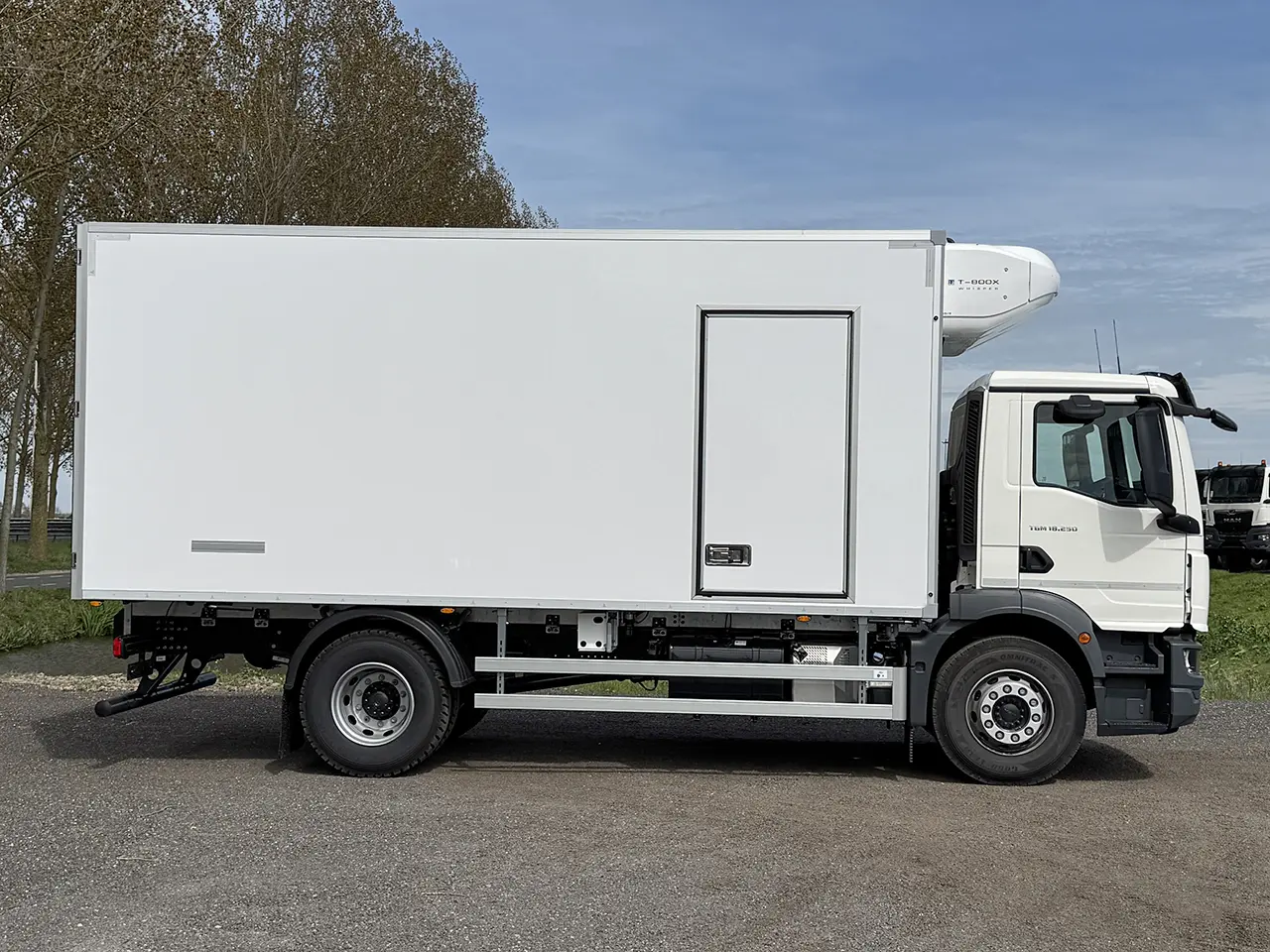 MAN TGM 18.250 BB CH Refrigerated Box Truck 4x2 5