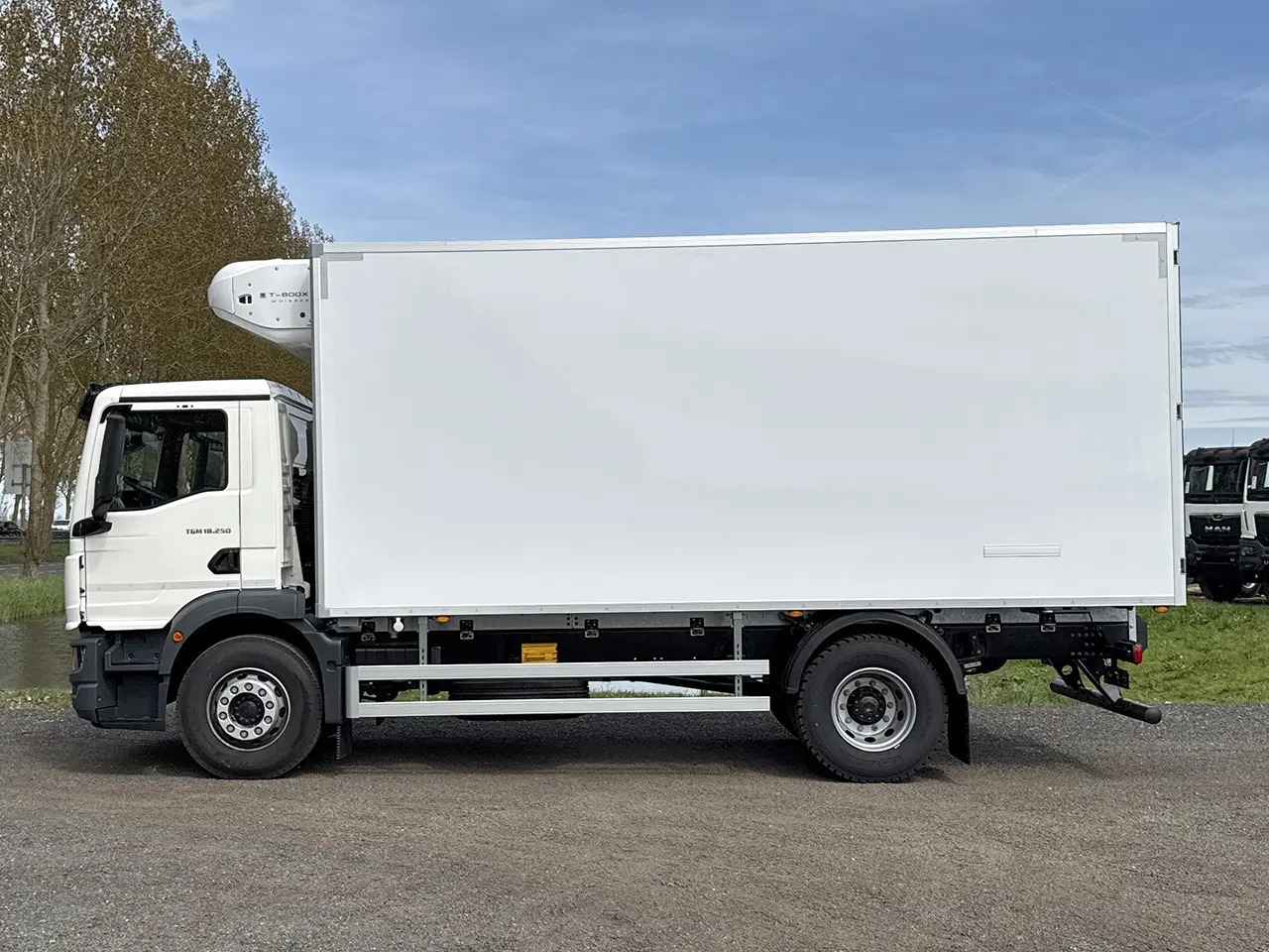 MAN TGM 18.250 BB CH Refrigerated Box Truck 4x2 7