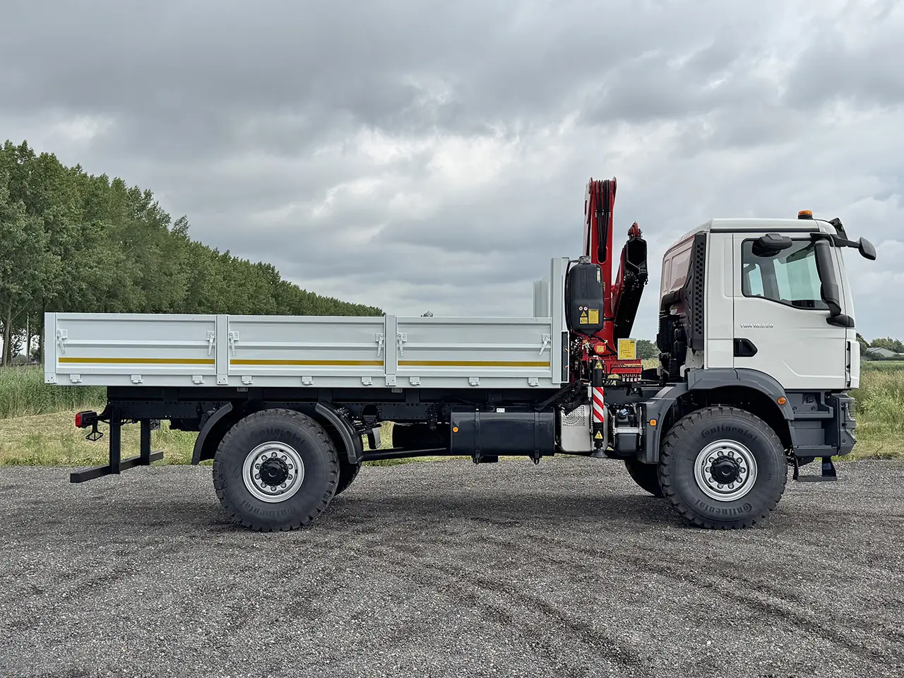 MAN TGM 18.250 BB CH Camion grue 4x4 5