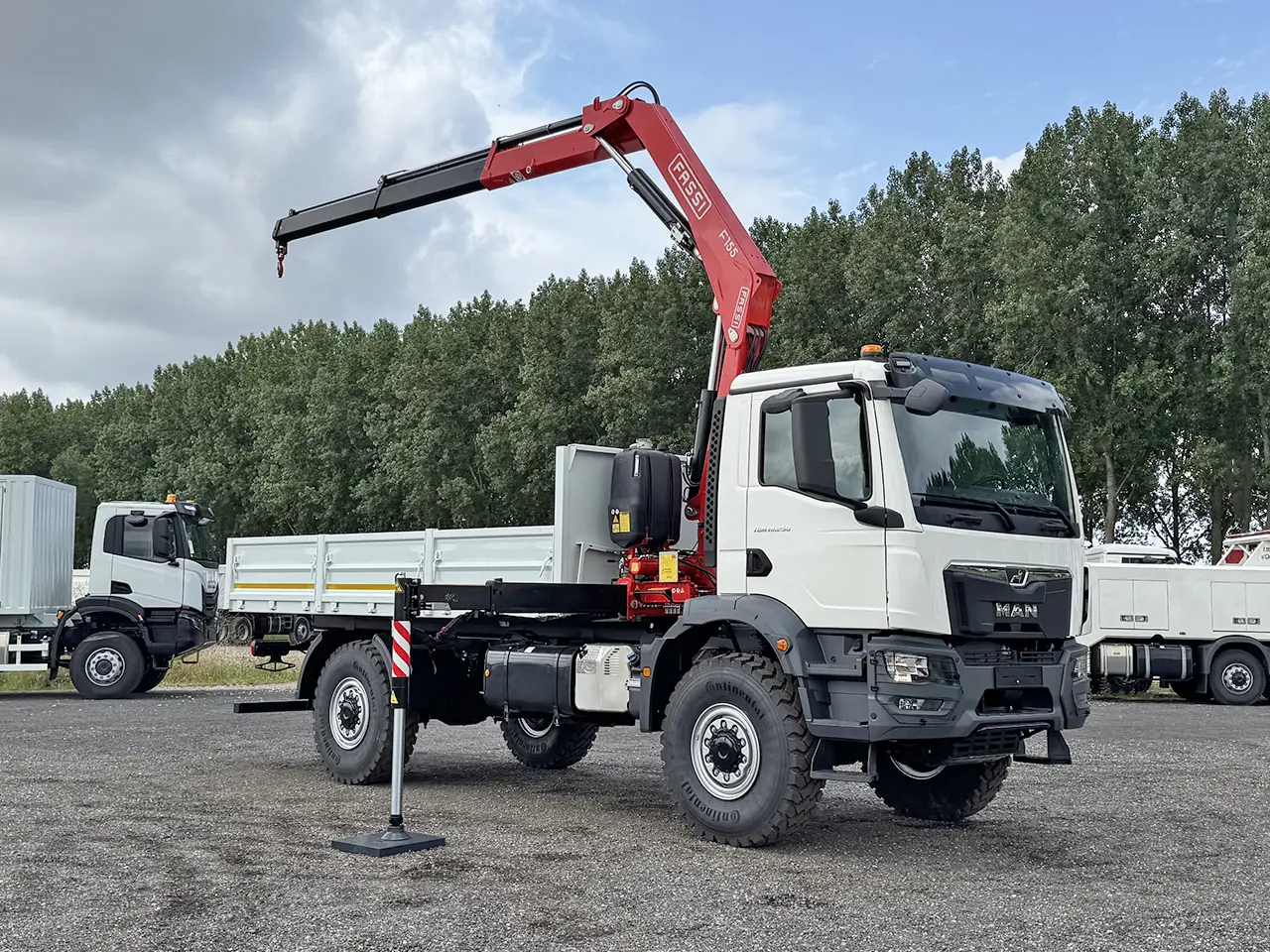 MAN TGM 18.250 BB CH Camion grue 4x4 18
