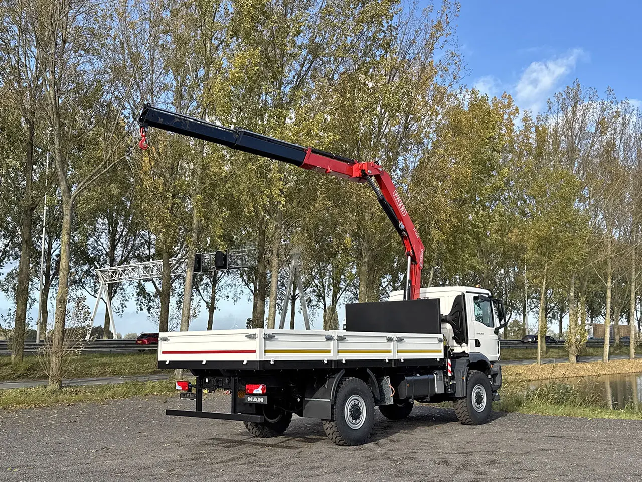 MAN TGM 18.250 BB CH Crane Truck 4x4 18