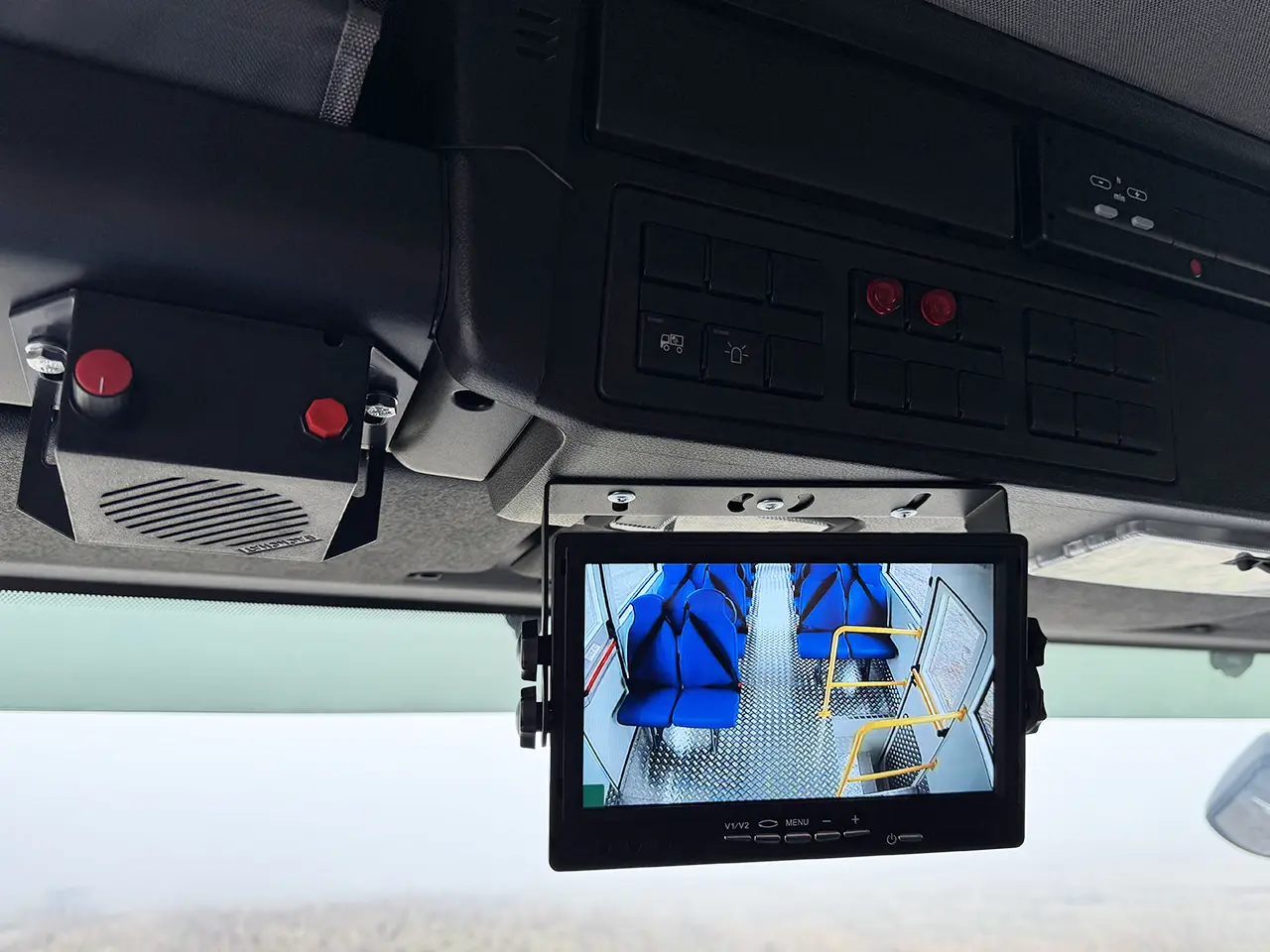 MAN TGM 18.250 BB CH 4x4 Midi Bus 13