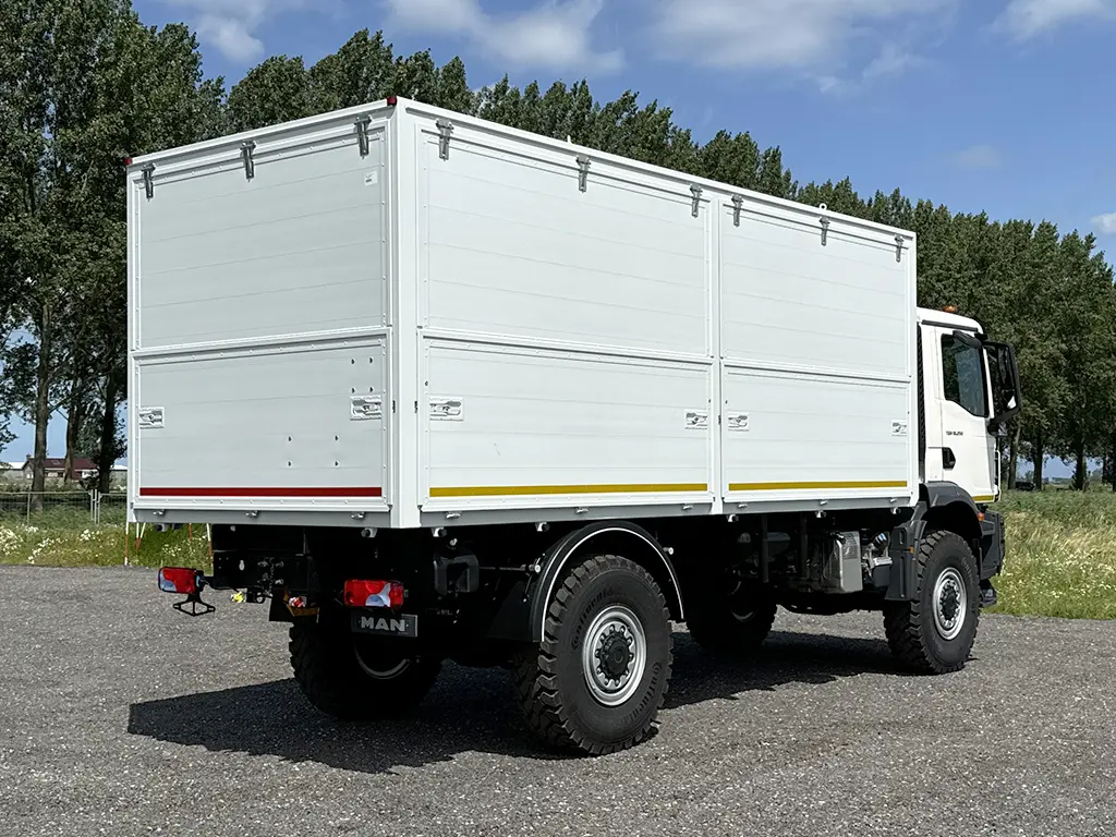 MAN TGM 18.250 BB CH Camion atelier mobile 4x4