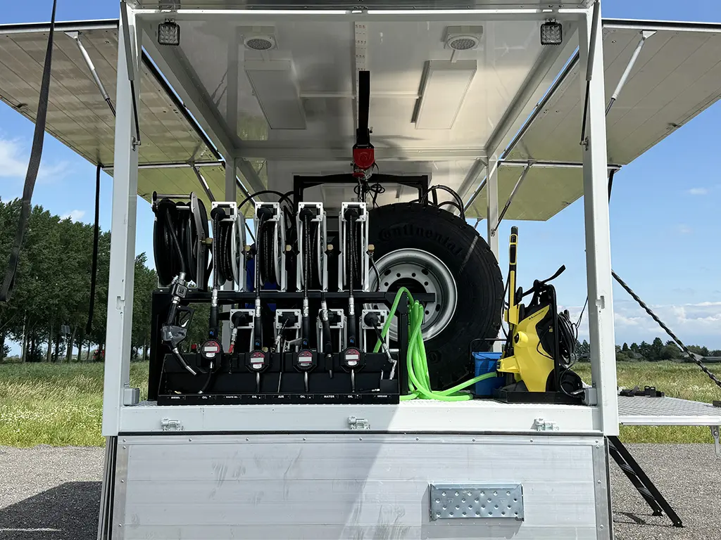 MAN TGM 18.250 BB CH 4x4 Service Truck 13