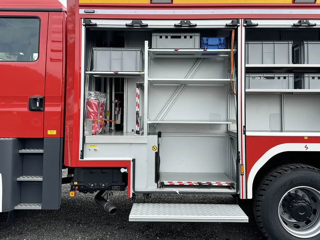 MAN TGM 18.290 BB CH Camion de pompiers 4x4 16