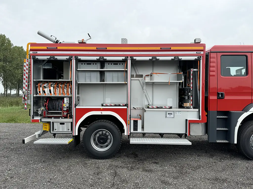 MAN TGM 18.290 BB CH Camion de pompiers 4x4 19