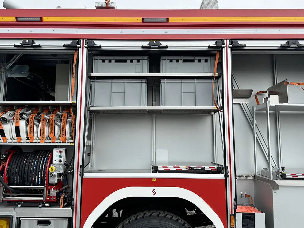 MAN TGM 18.290 BB CH Camion de pompiers 4x4 21