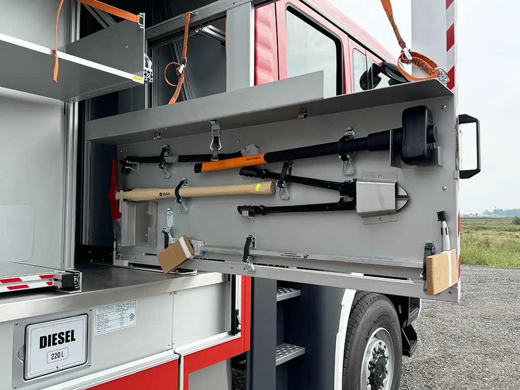 MAN TGM 18.290 BB CH Camion de pompiers 4x4 24