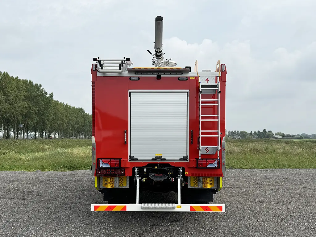 MAN TGM 18.290 BB CH Camion de pompiers 4x4 25