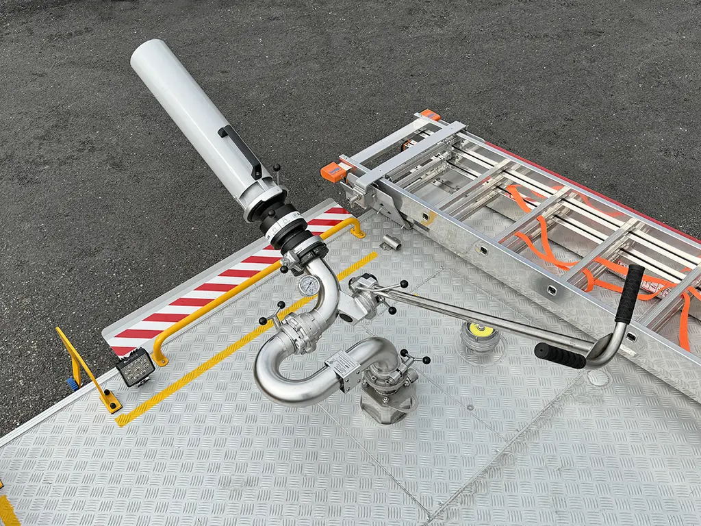 MAN TGM 18.290 BB CH Camion de pompiers 4x4 30